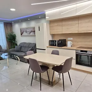 на няколко минути от летището דירה