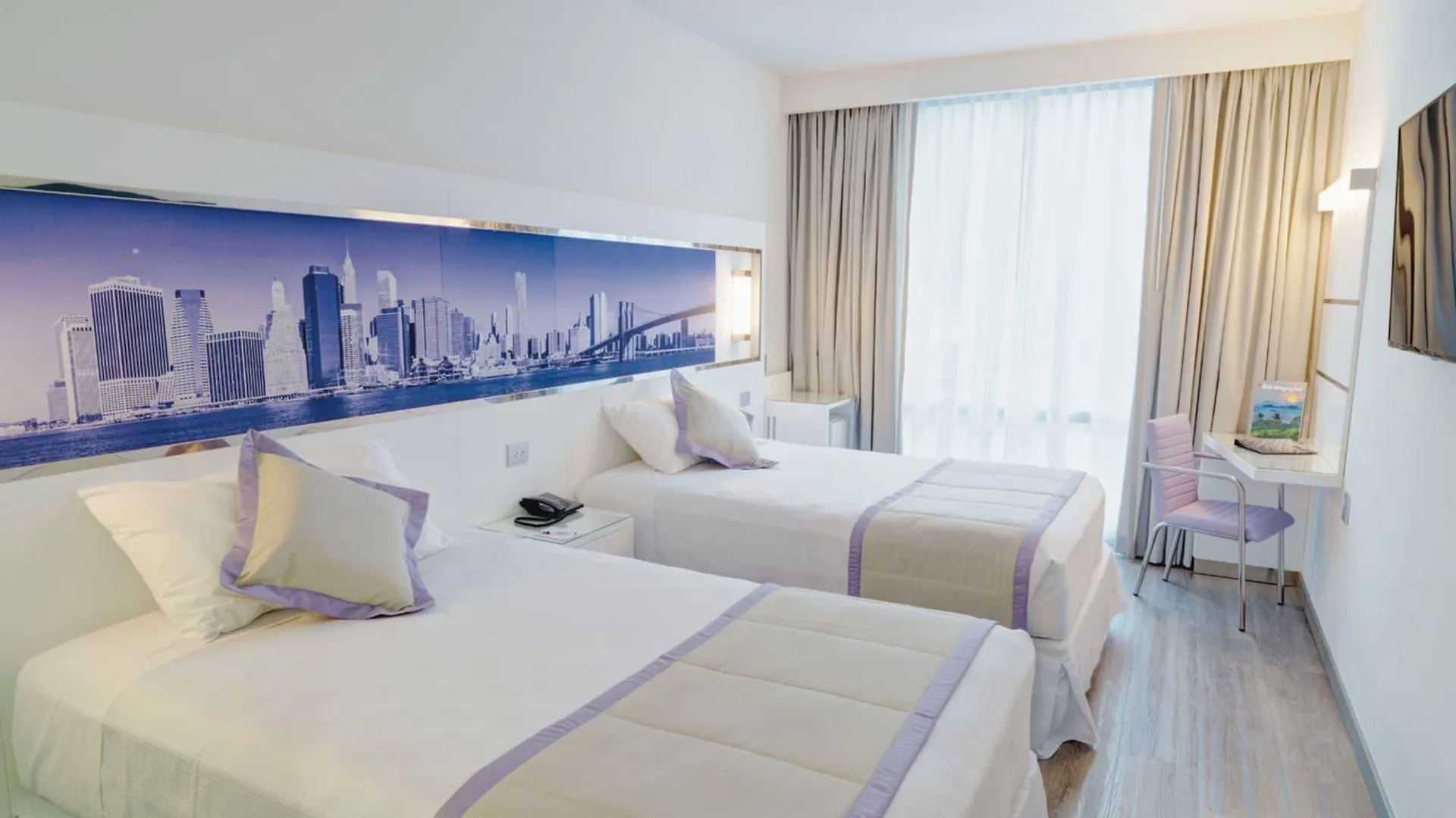 Hotel Riu Plaza New York Times Square 4*,