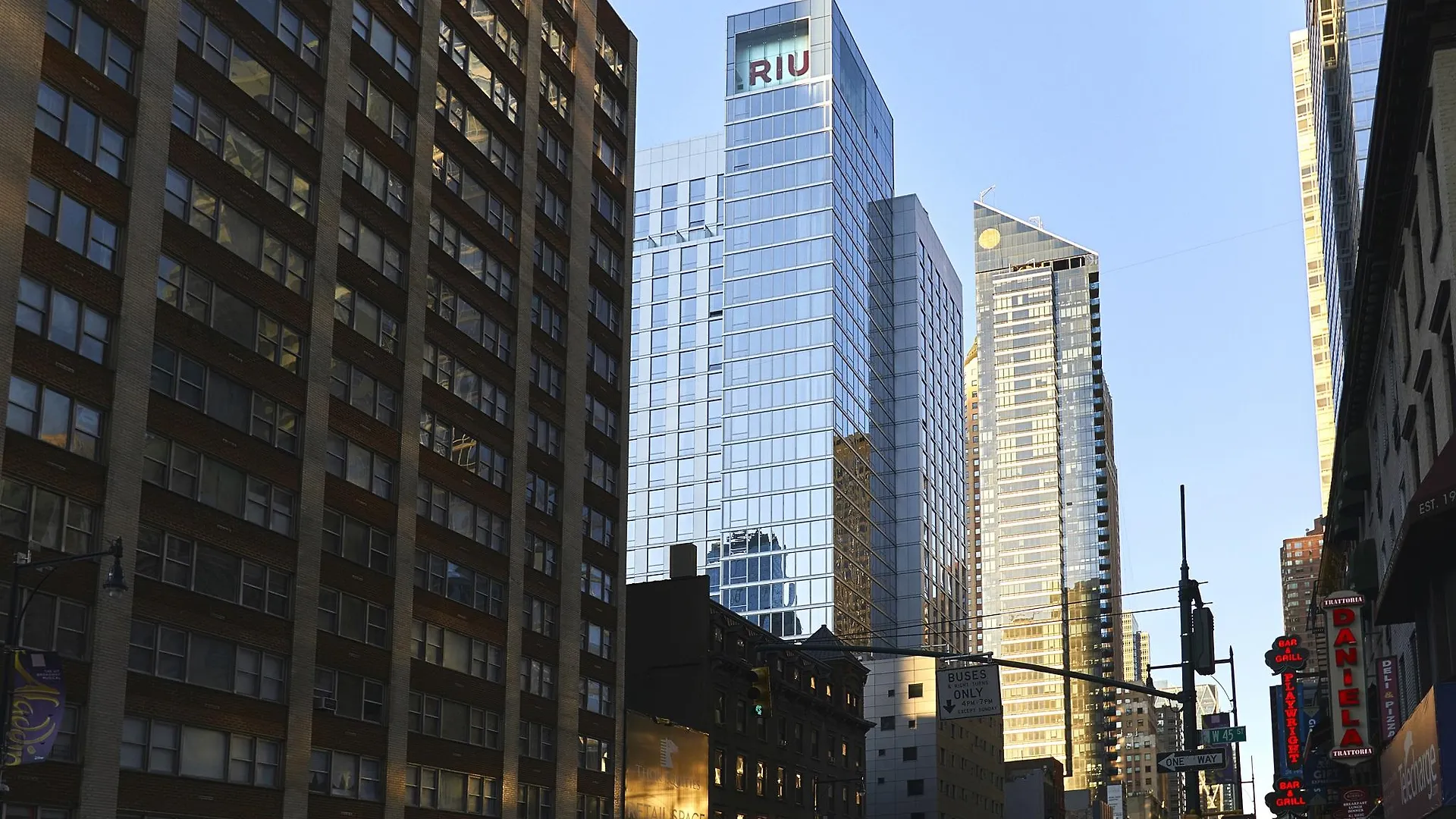 Riu Plaza New York Times Square Hotell 4*,